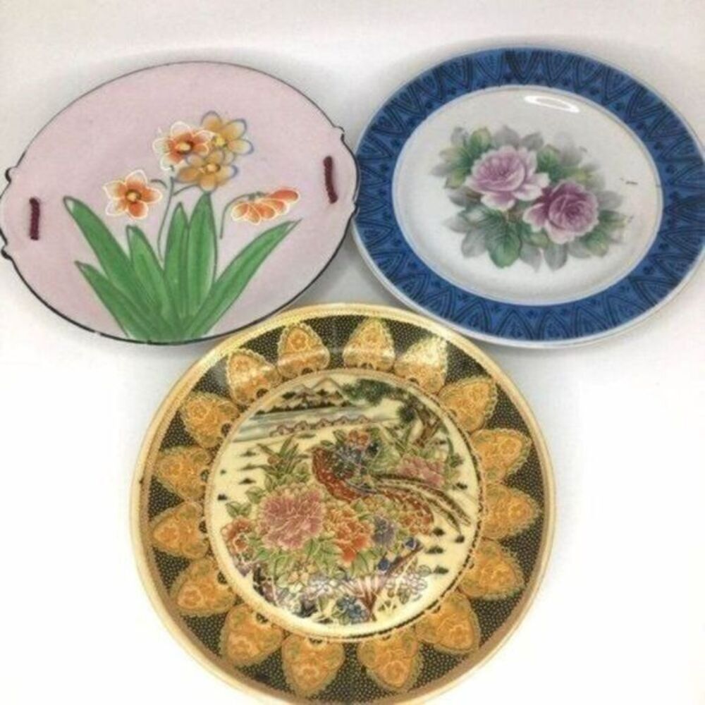 Vintage Japanese Decorative Plate Set Of 3
